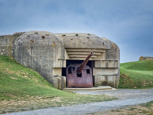 Geschütz der Batterie in Longues sur Mer