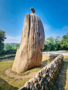 Menhir von St. Uzac