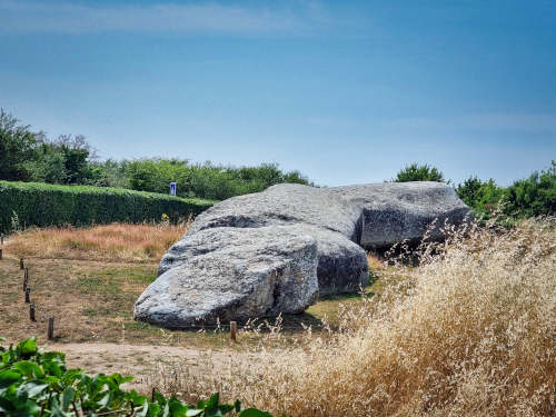 Der zerbrochene Menhir