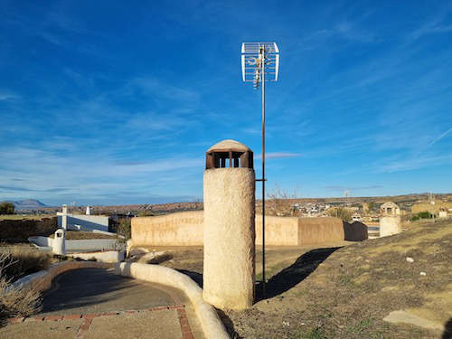 Schornstein eines Höhlenhauses in Guadix