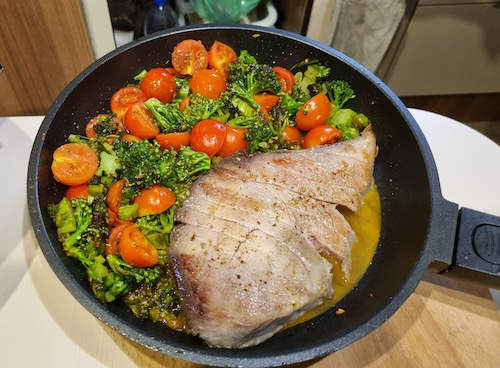 Unser Abendessen Thunfischsteak mit Gemüse