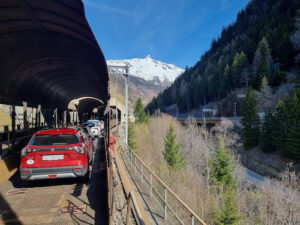 Bahnverladung Lötschbergtunnel