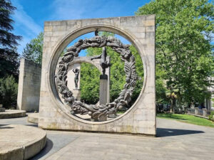 Denkmal in Kutaisi