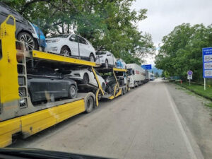 Nur LKWS an der Grenze nach Aserbaidschan