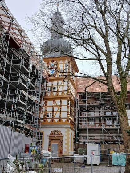 Eingerüstetes Welfenschloß