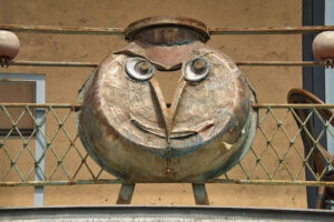 Kunst am Balkon in Tiflis