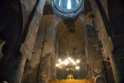 Innen in der Erzengelkirche