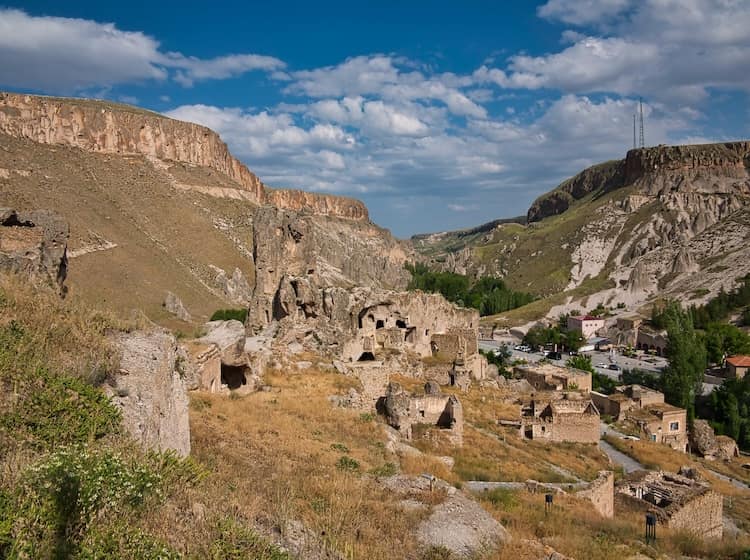 Mehr über den Artikel erfahren Ein Wandertag im Soganlital in Kappadokien