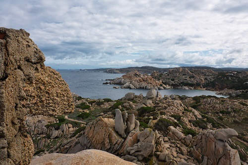 Granitfelsenlandschaft am Capo Testa