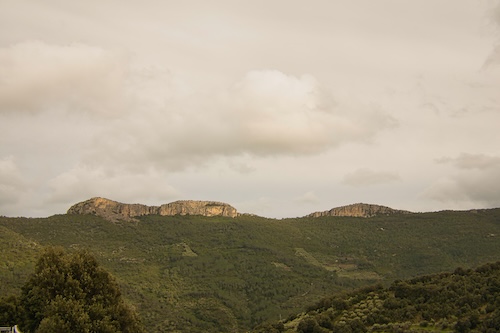 Berge auf Sardinen