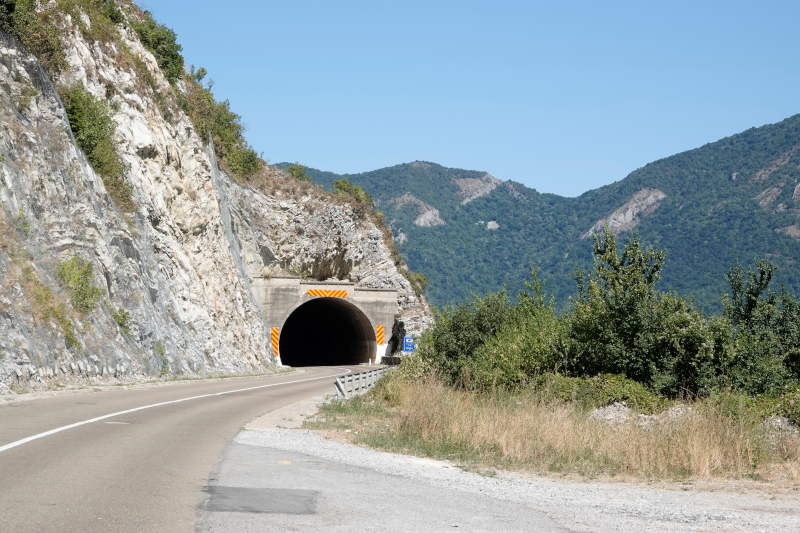 Eisernes Tor Tunnel Straße
