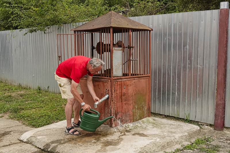 Wasserschöpfen fürs Wohnmobil in Rumänien