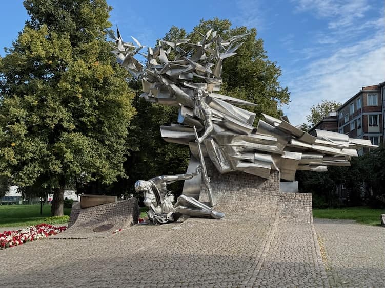 Denkmal für die getöteten Postbeamten