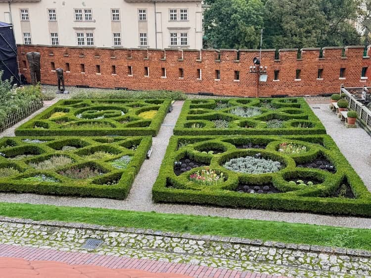 Gartenanlage des Stadtschloss Wawel in Krakau