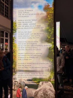 Laternen auf dem Münsterplatz in Basel